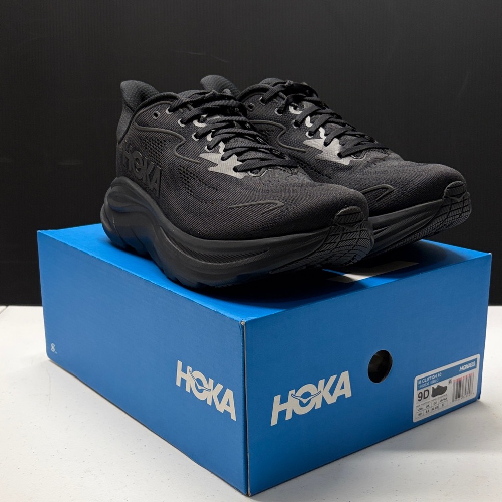 Hoka Clifton 10 Men’s US 9 Black Mesh Lace-Up Running Shoes NIB